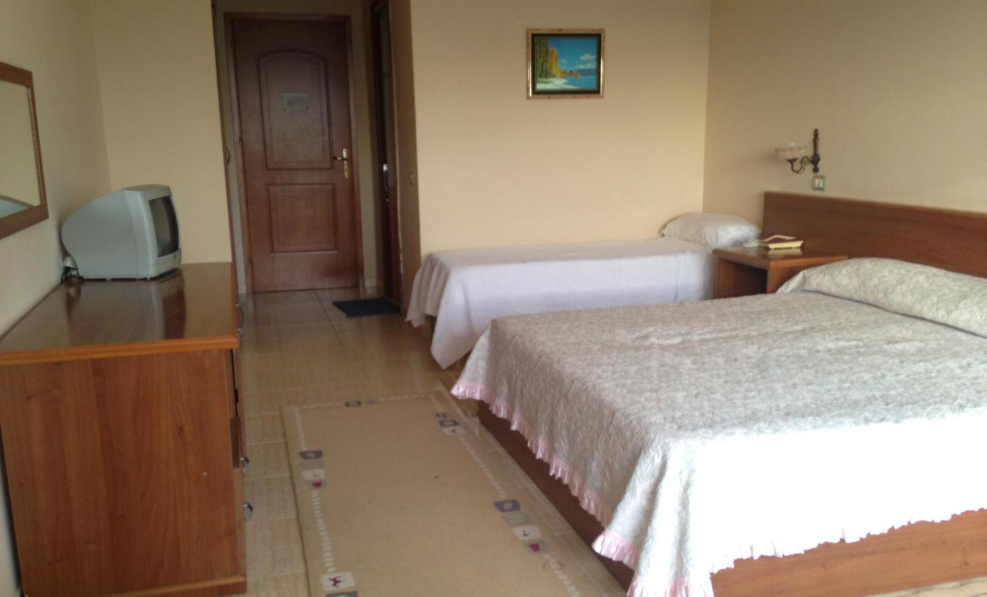 Akropoli Hotel Kryemëdhej Rum bild